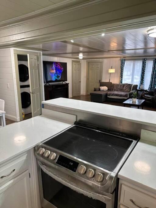 Hot Tub 5 Beds Apartment Moorhead Екстериор снимка